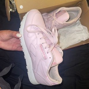 Reebok’s Women Sneakers